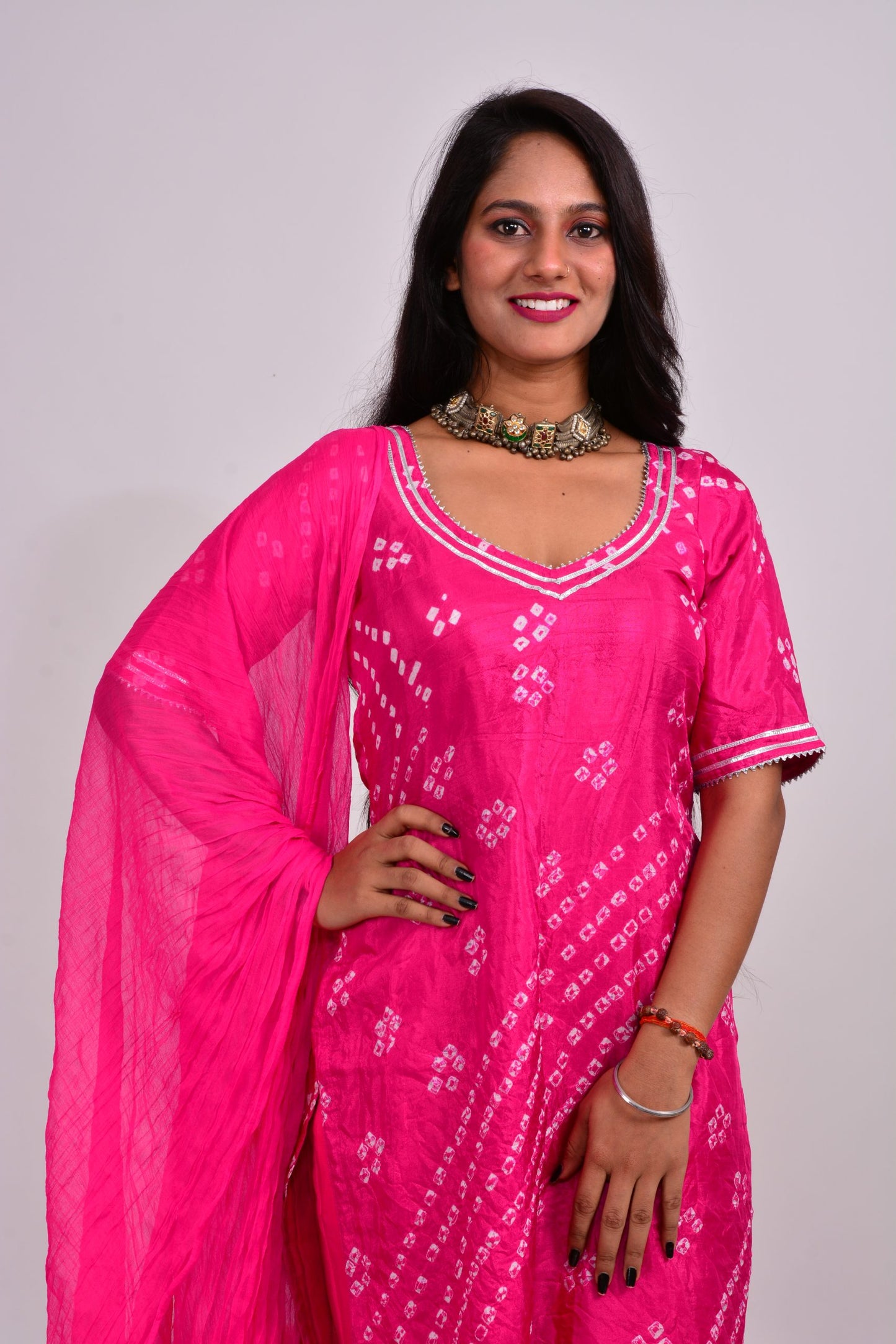 Devi Bandhej Rani Suit Set